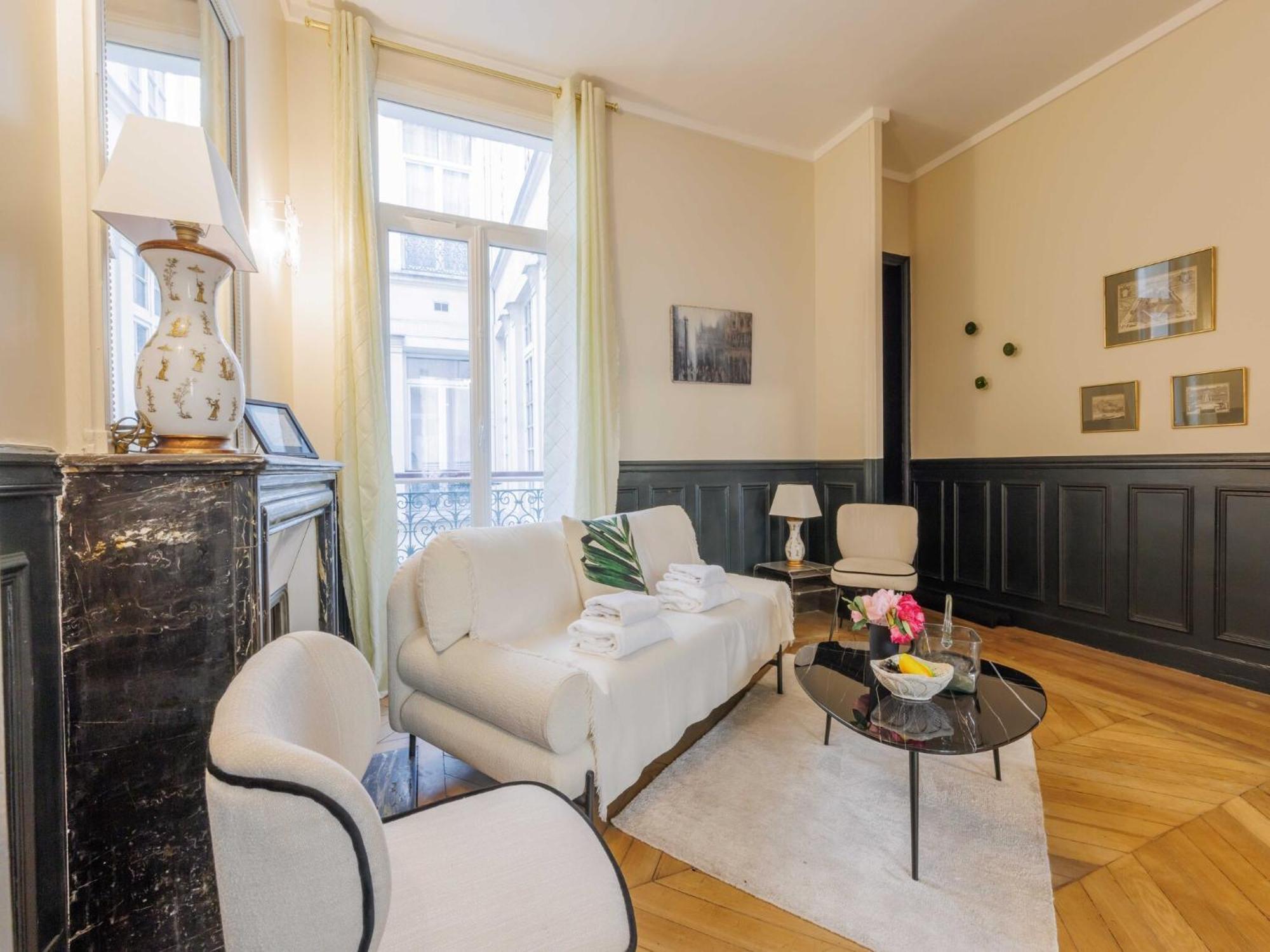 Apartment Superb 2bdr 4p - Palais Royal *